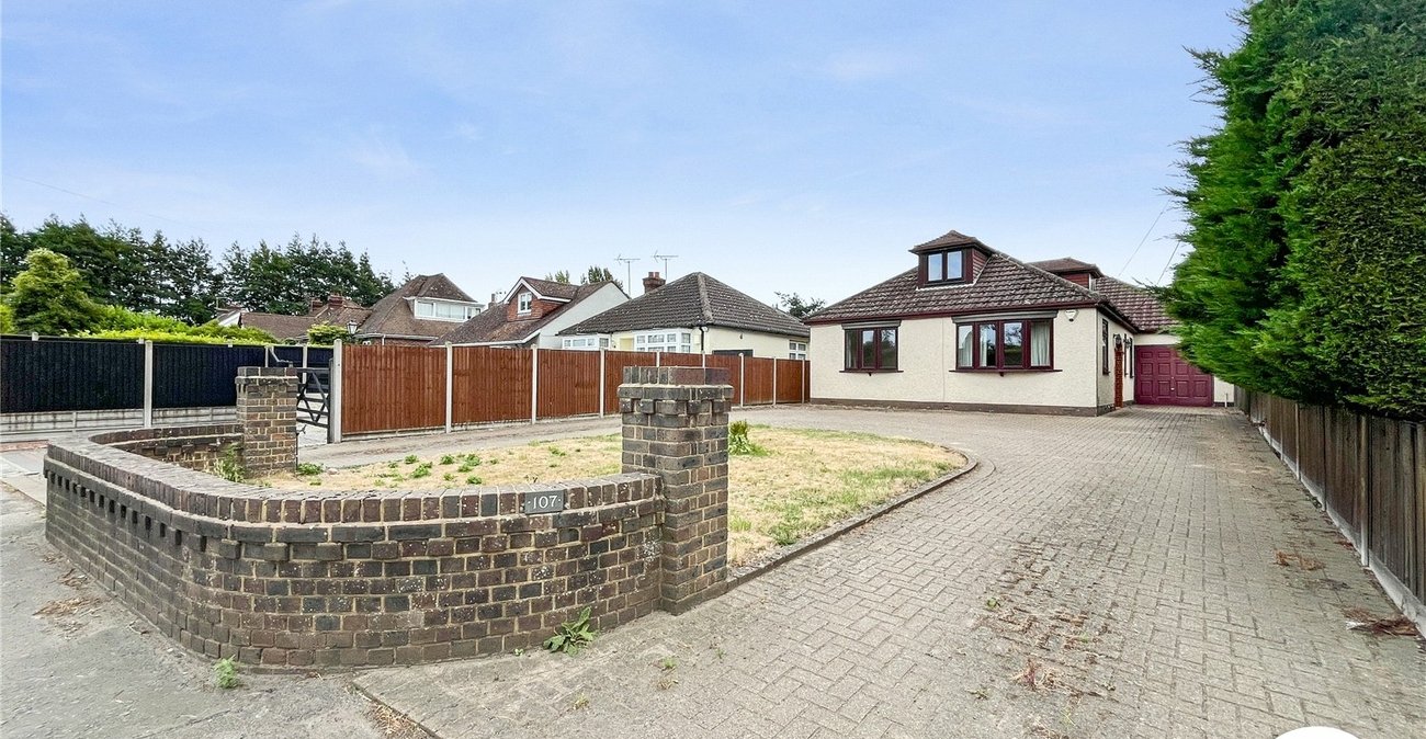 4 bedroom bungalow for sale in Newington | Robinson Michael & Jackson