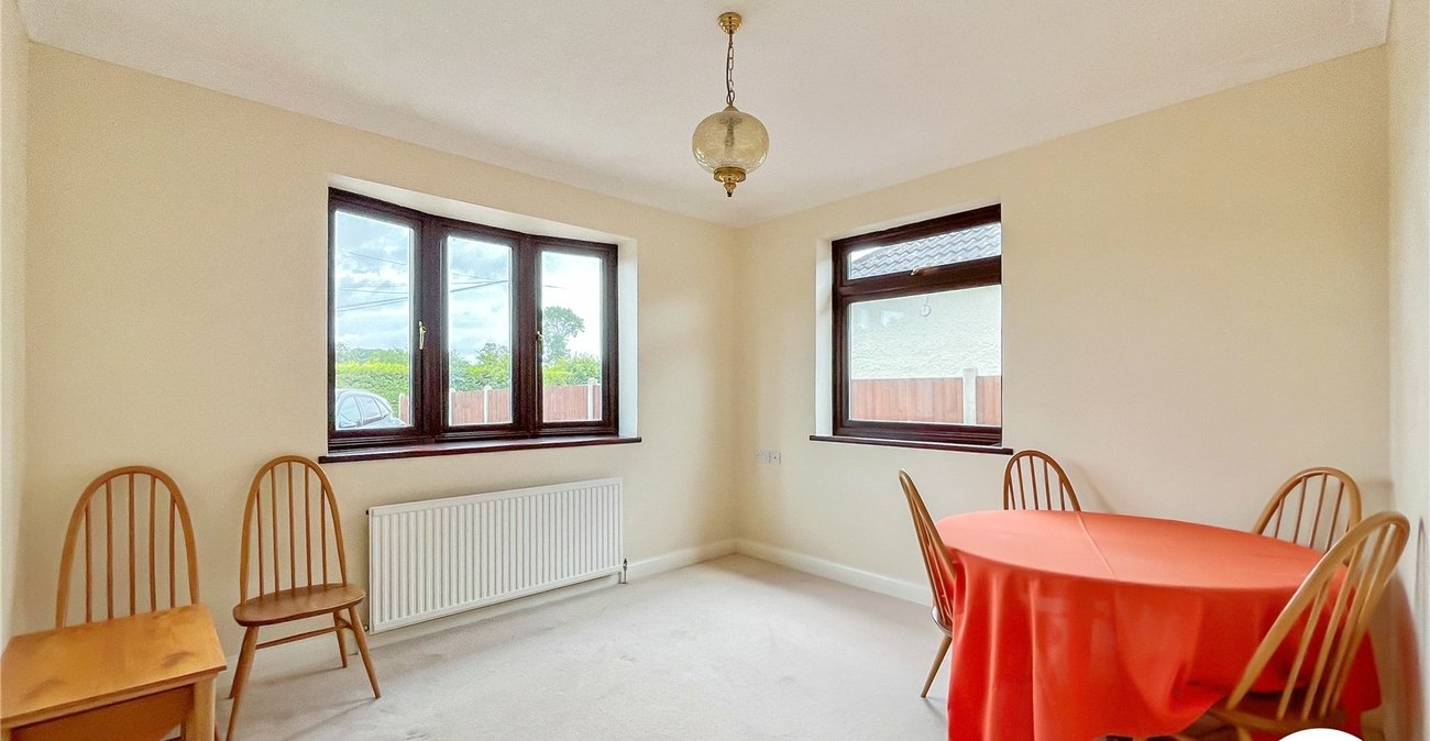 4 bedroom bungalow for sale in Newington | Robinson Michael & Jackson