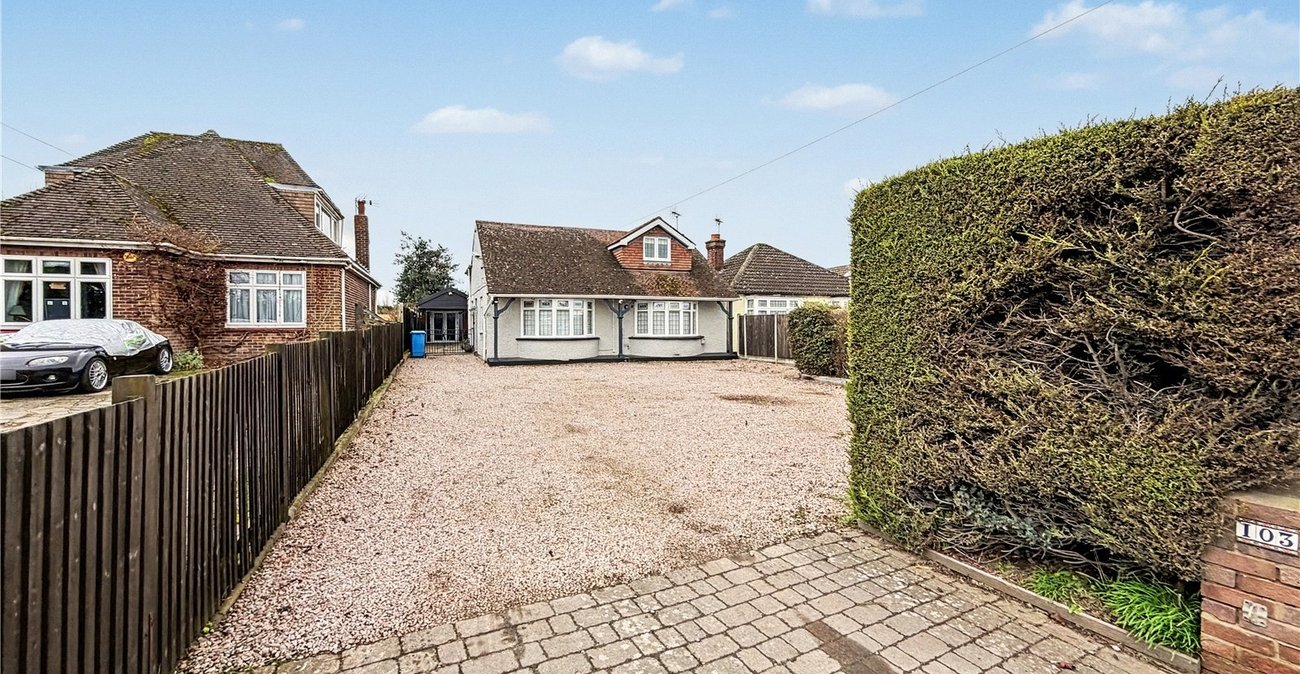 4 bedroom bungalow for sale in Newington | Robinson Michael & Jackson
