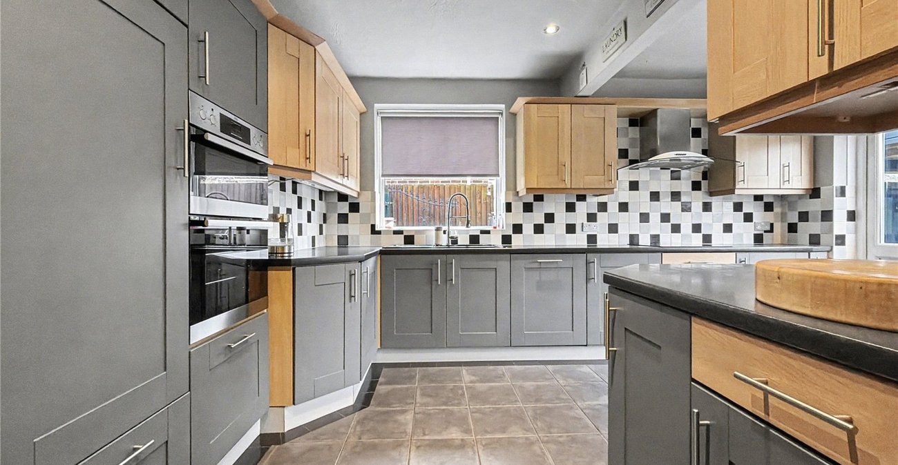 4 bedroom bungalow for sale in Newington | Robinson Michael & Jackson