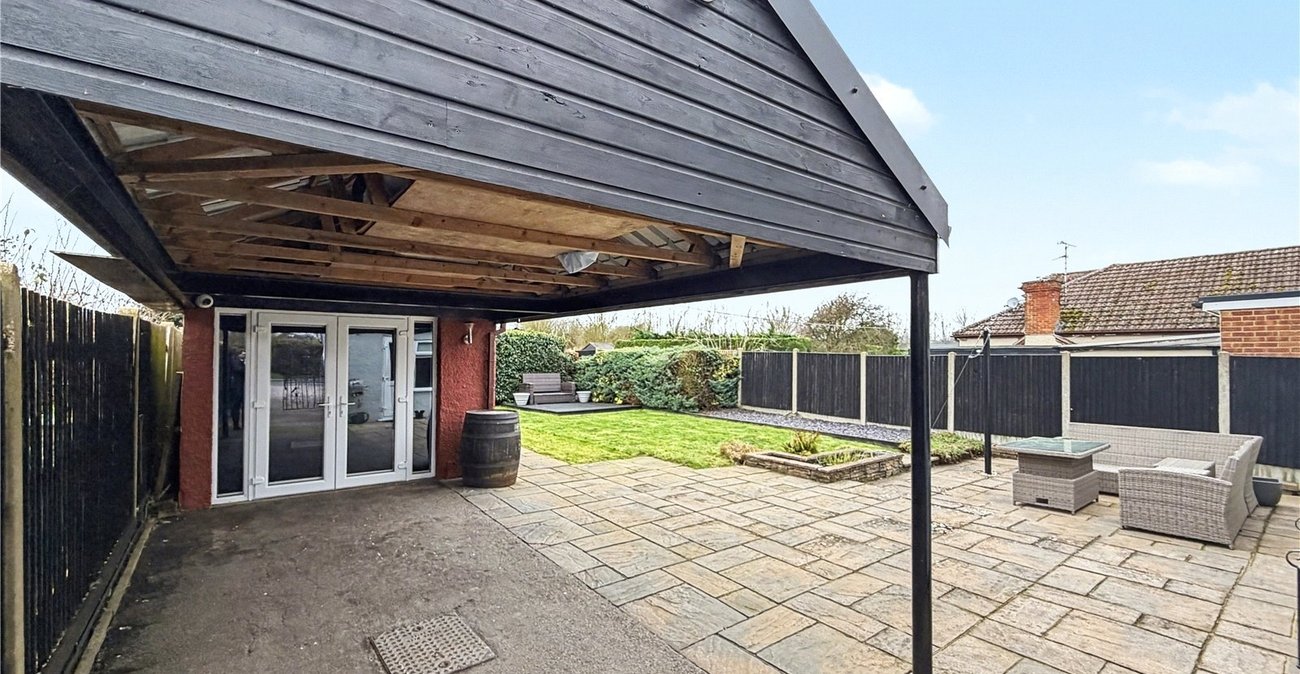 4 bedroom bungalow for sale in Newington | Robinson Michael & Jackson