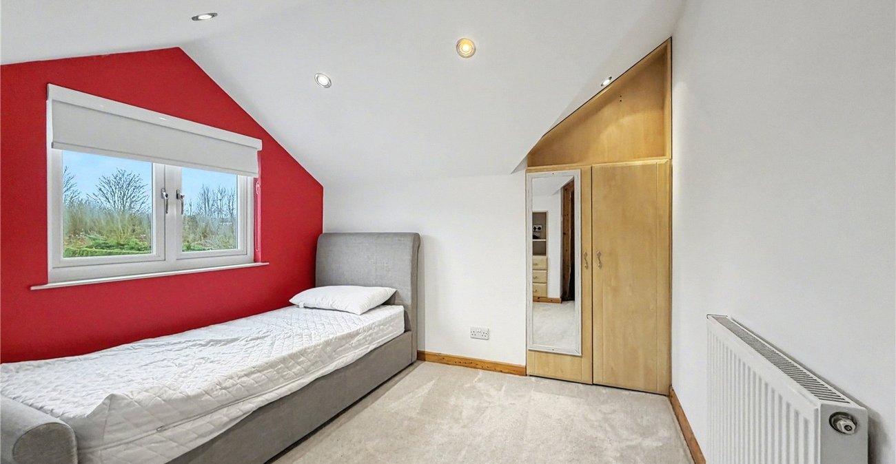 4 bedroom bungalow for sale in Newington | Robinson Michael & Jackson