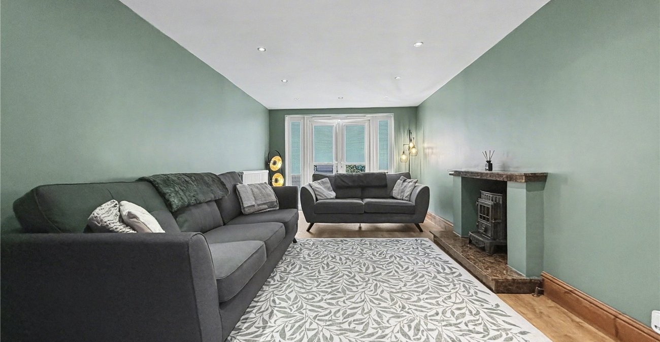 4 bedroom bungalow for sale in Newington | Robinson Michael & Jackson