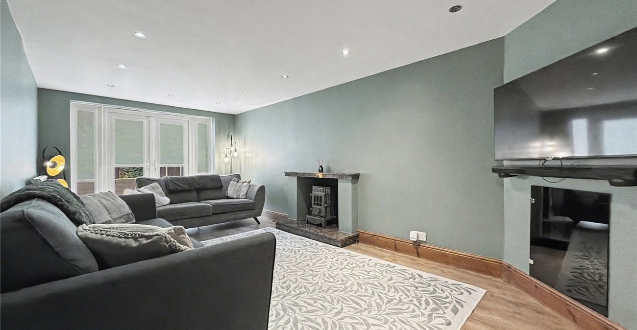 4 bedroom bungalow for sale in Newington | Robinson Michael & Jackson