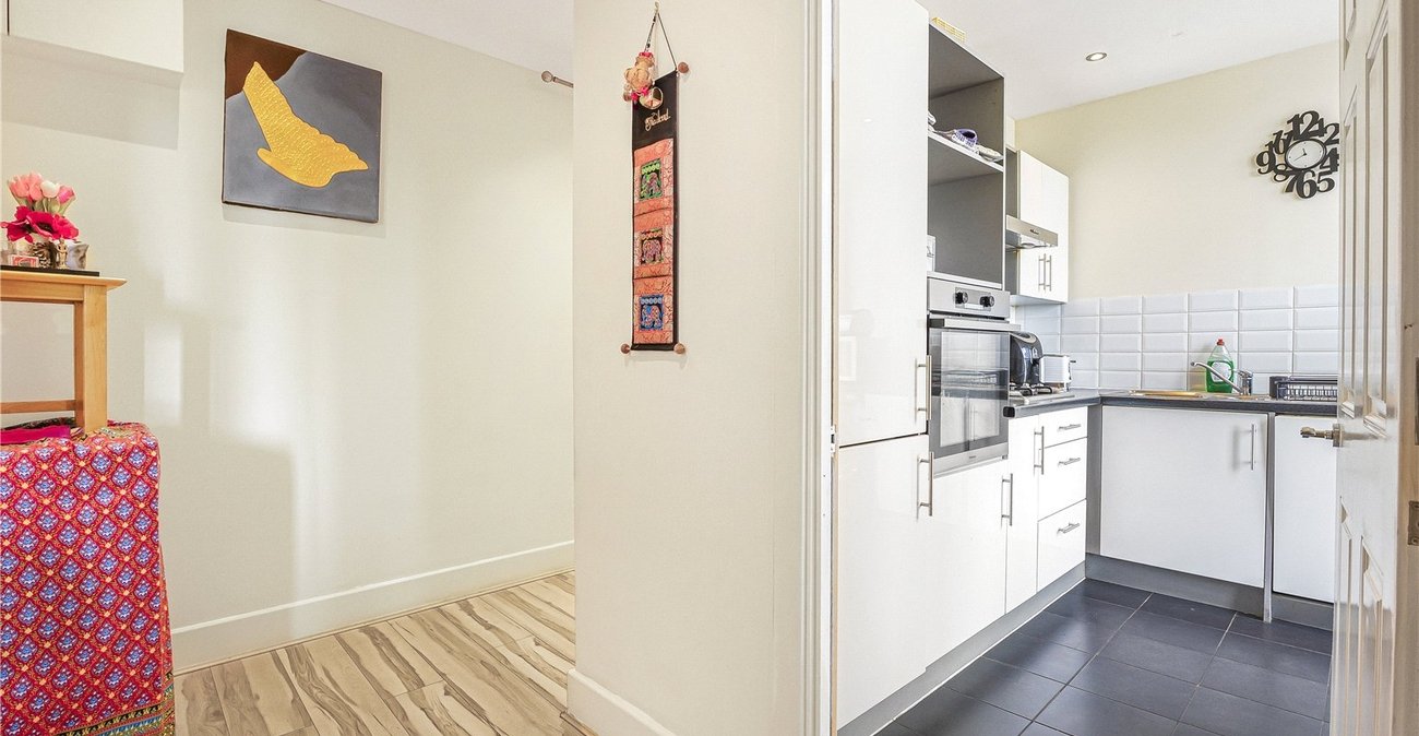2 bedroom property for sale in Northfleet | Robinson Michael & Jackson