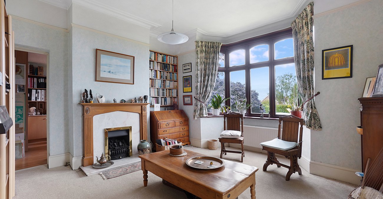 4 bedroom house for sale in Rainham | Robinson Michael & Jackson