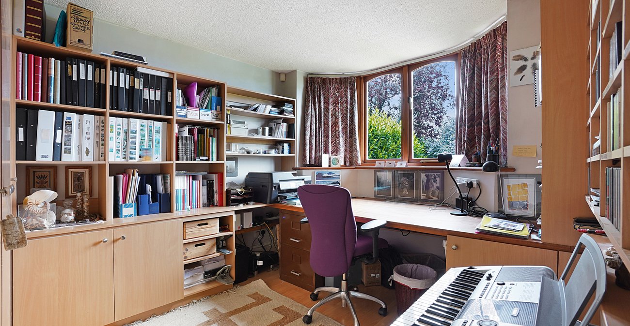 4 bedroom house for sale in Rainham | Robinson Michael & Jackson