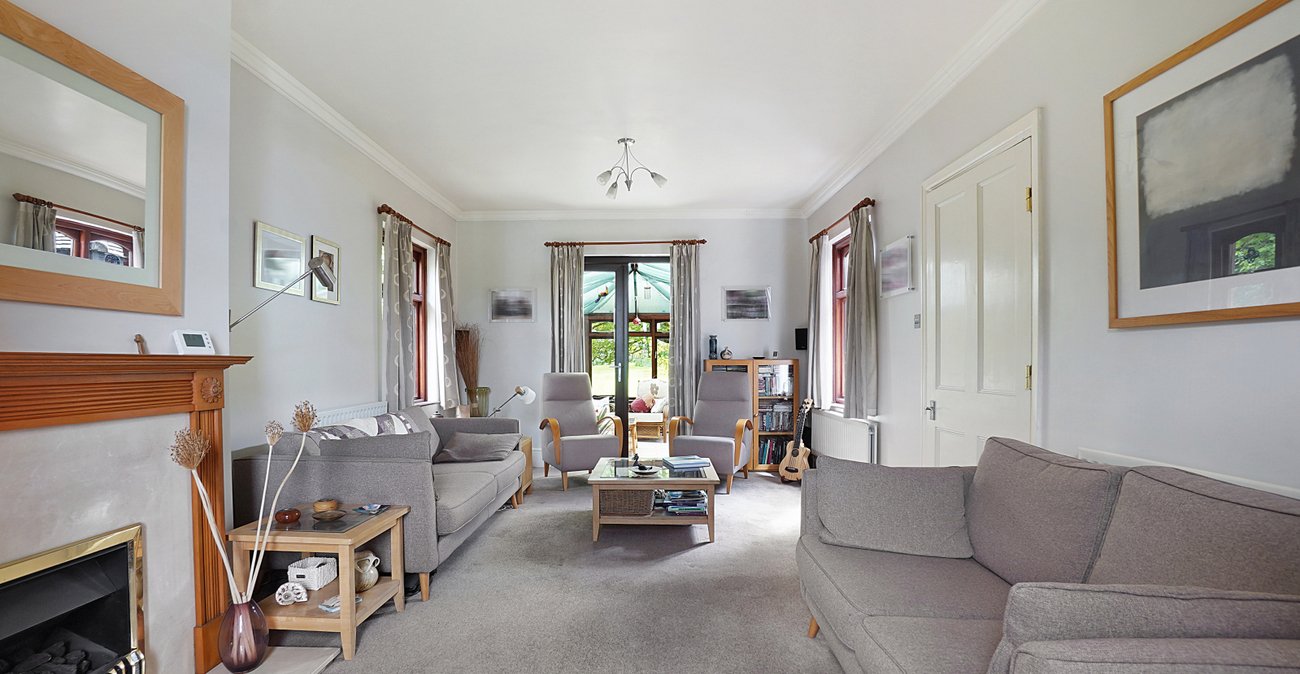 4 bedroom house for sale in Rainham | Robinson Michael & Jackson