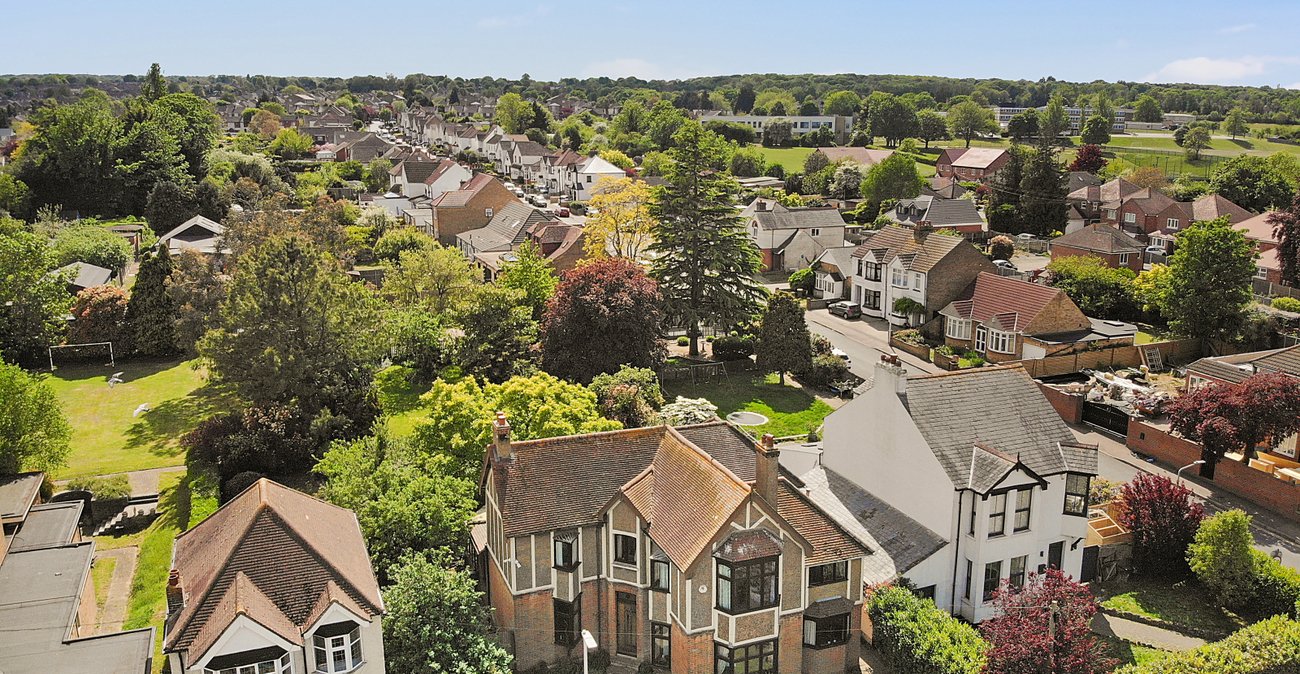 4 bedroom house for sale in Rainham | Robinson Michael & Jackson