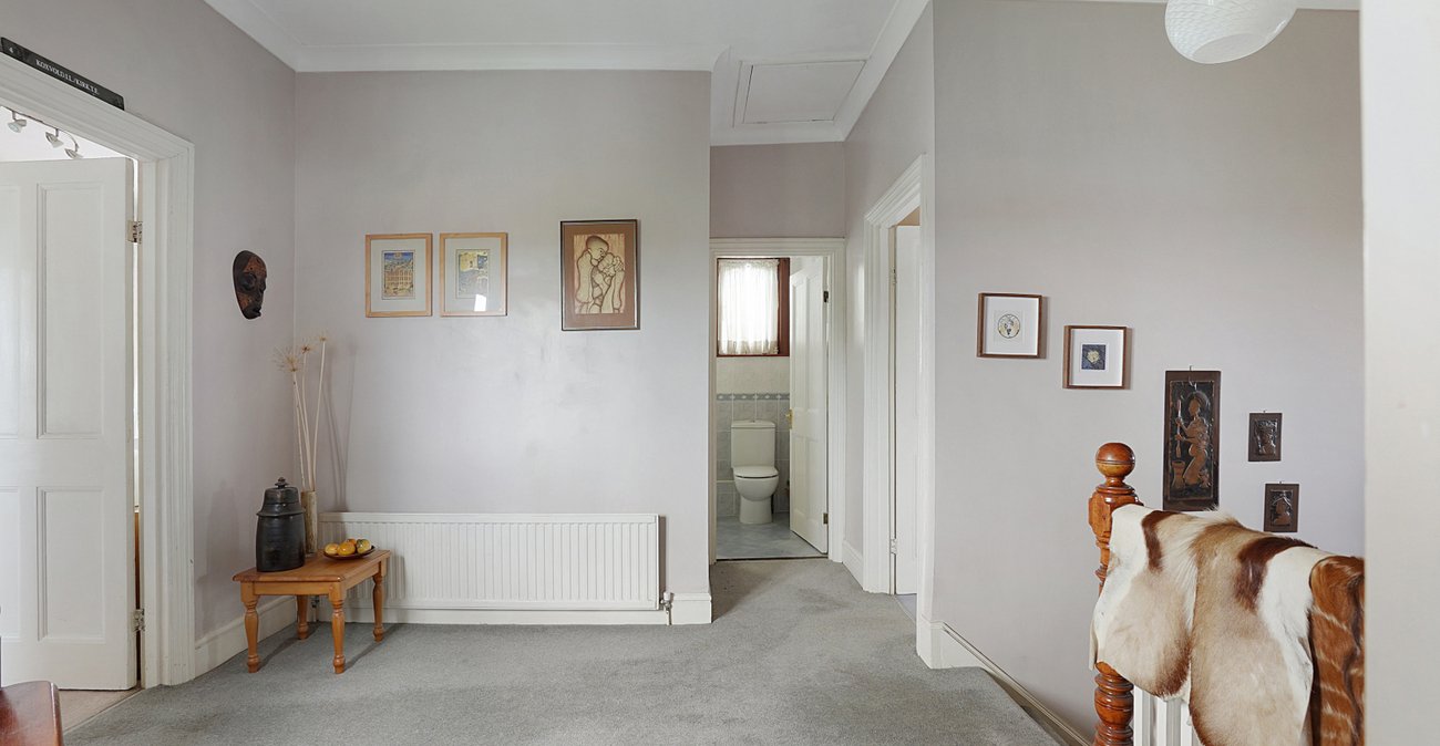 4 bedroom house for sale in Rainham | Robinson Michael & Jackson