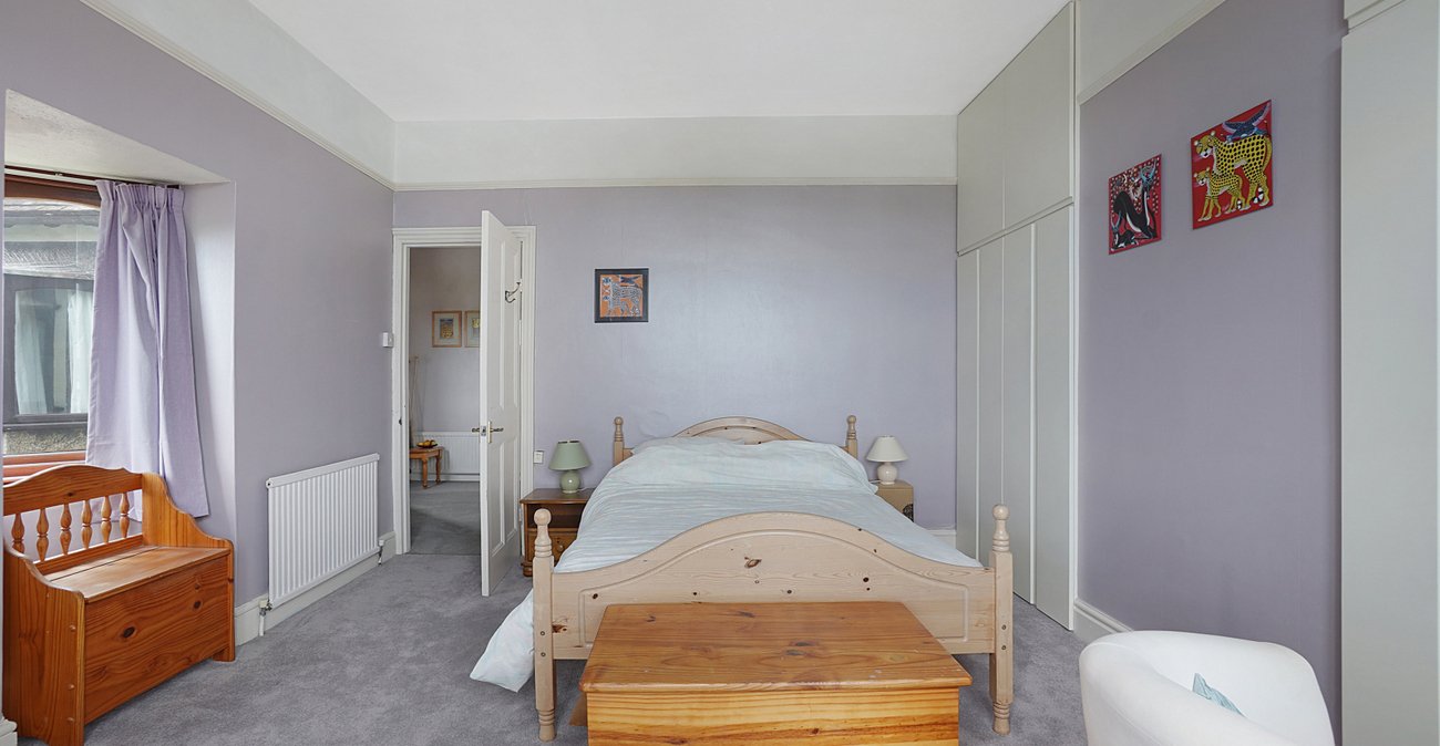 4 bedroom house for sale in Rainham | Robinson Michael & Jackson