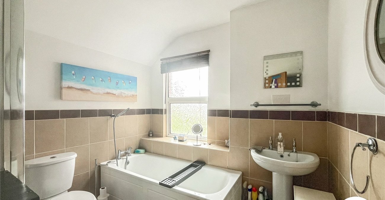 3 bedroom house for sale in Sittingbourne | Robinson Michael & Jackson