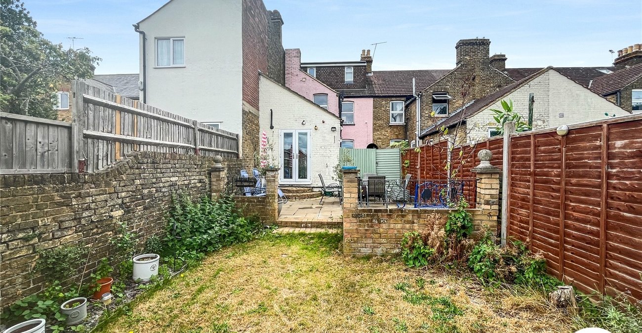 3 bedroom house for sale in Sittingbourne | Robinson Michael & Jackson