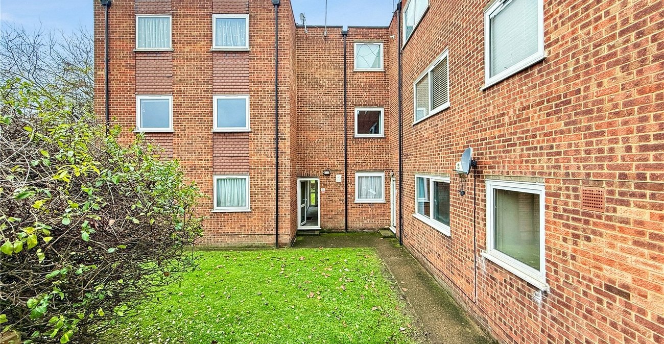 2 bedroom property for sale in Swanley | Robinson Jackson