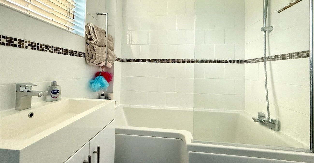 2 bedroom property for sale in Swanley | Robinson Jackson