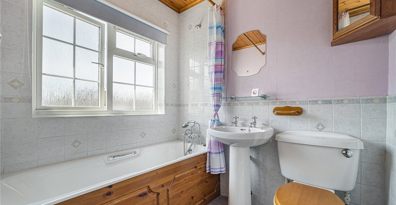 3 bedroom house for sale in Swanley | Robinson Jackson