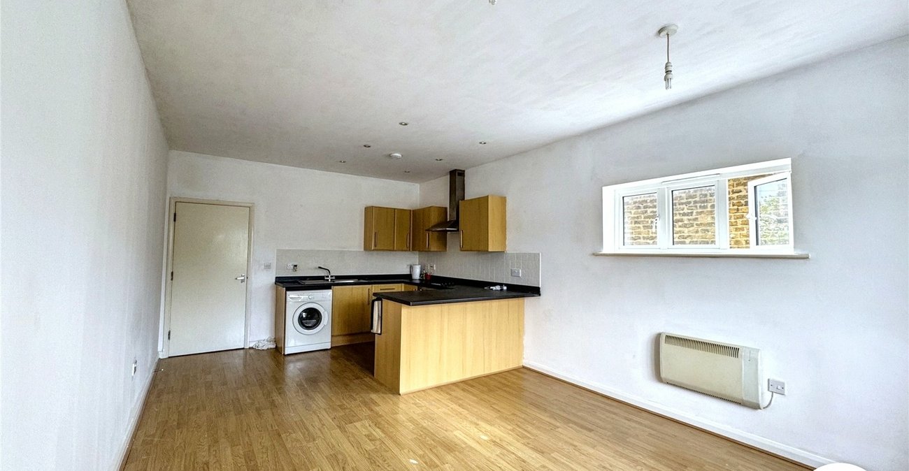 1 bedroom property for sale in Teynham | Robinson Michael & Jackson