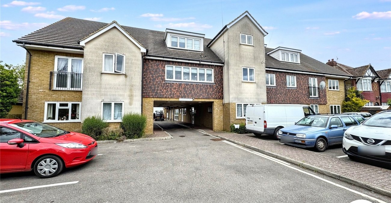 1 bedroom property for sale in Teynham | Robinson Michael & Jackson