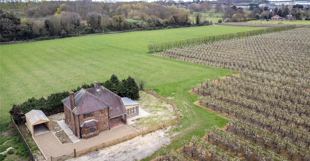 3 bedroom house for sale in Teynham | Robinson Michael & Jackson