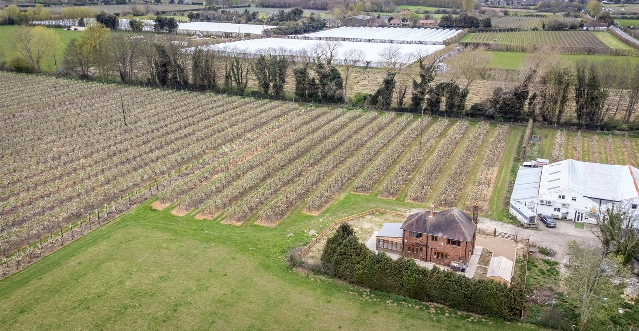 3 bedroom house for sale in Teynham | Robinson Michael & Jackson