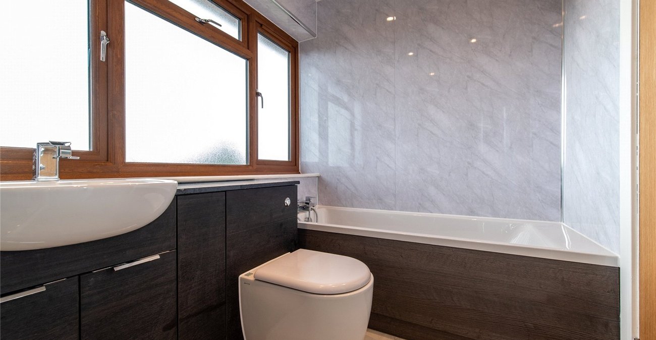 3 bedroom house for sale in Teynham | Robinson Michael & Jackson