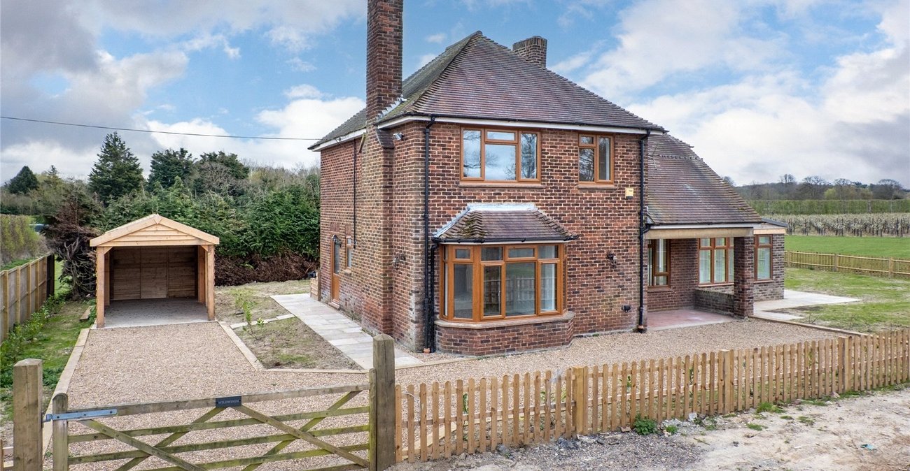 3 bedroom house for sale in Teynham | Robinson Michael & Jackson