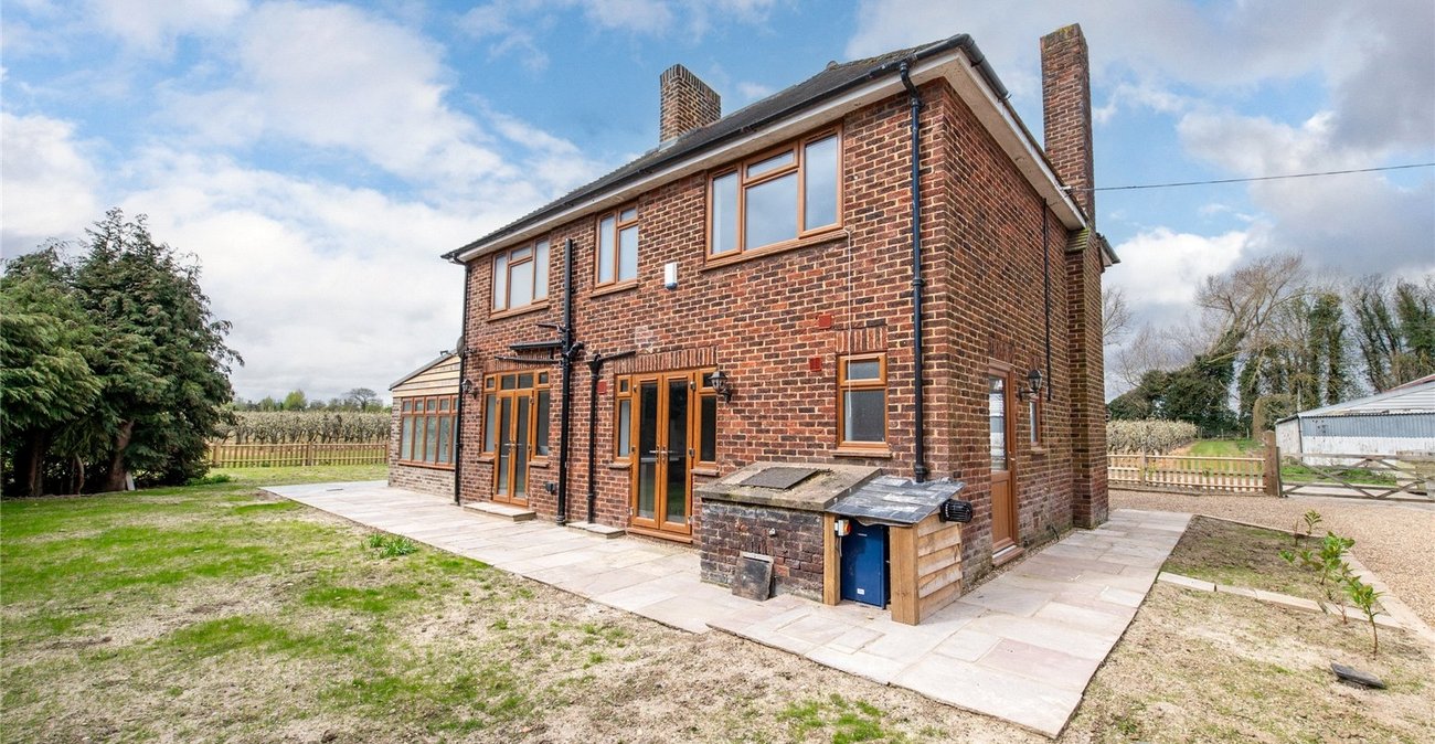 3 bedroom house for sale in Teynham | Robinson Michael & Jackson