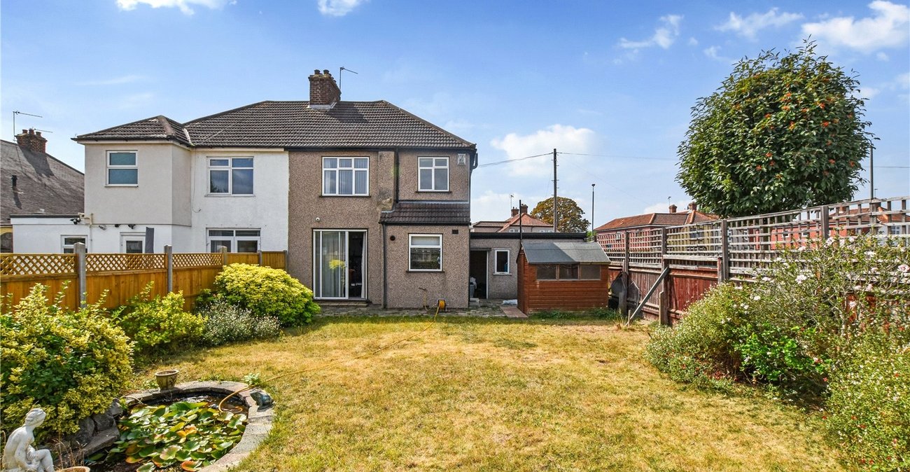 3 bedroom house for sale in Bexleyheath | Robinson Jackson