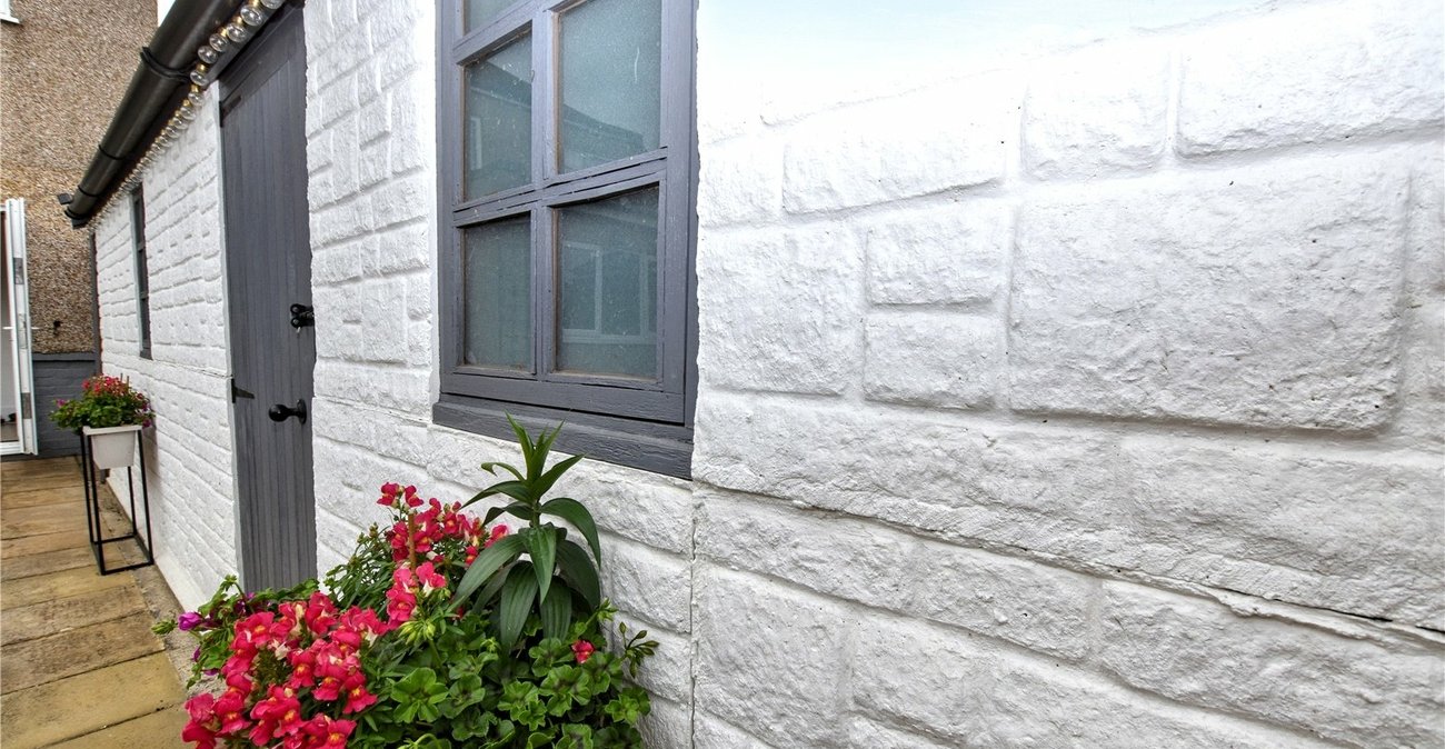 5 bedroom house for sale in Bexleyheath | Robinson Jackson