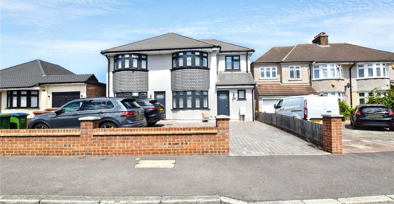 3 bedroom house for sale in Bexleyheath | Robinson Jackson