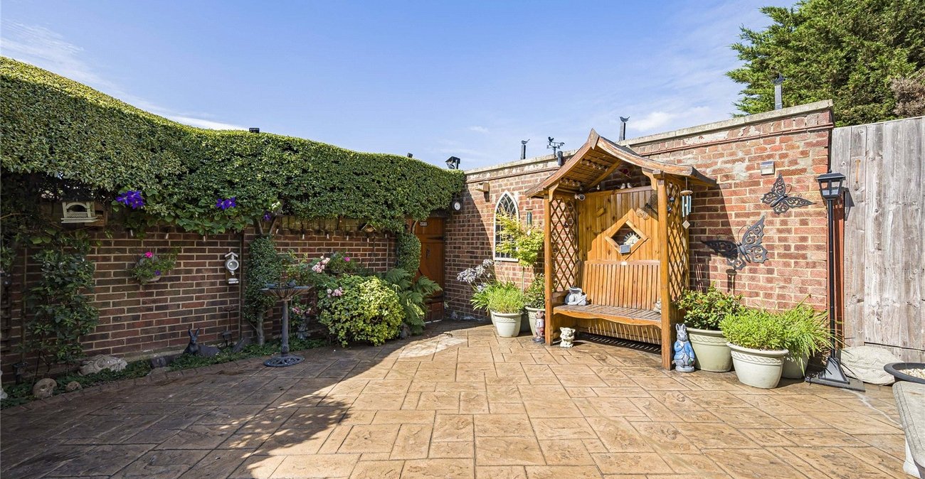 3 bedroom house for sale in Bexleyheath | Robinson Jackson