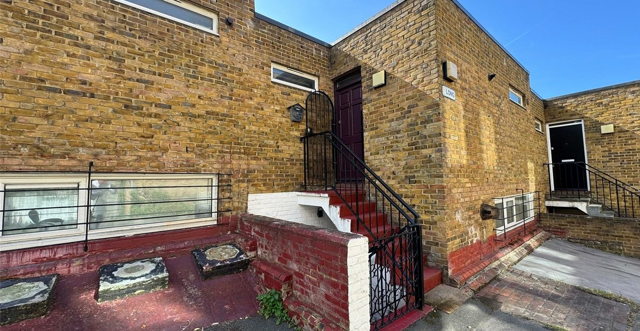 2 bedroom property for sale in Plumstead | Robinson Jackson