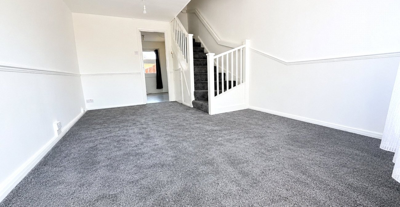 2 bedroom house for sale in London | Robinson Jackson