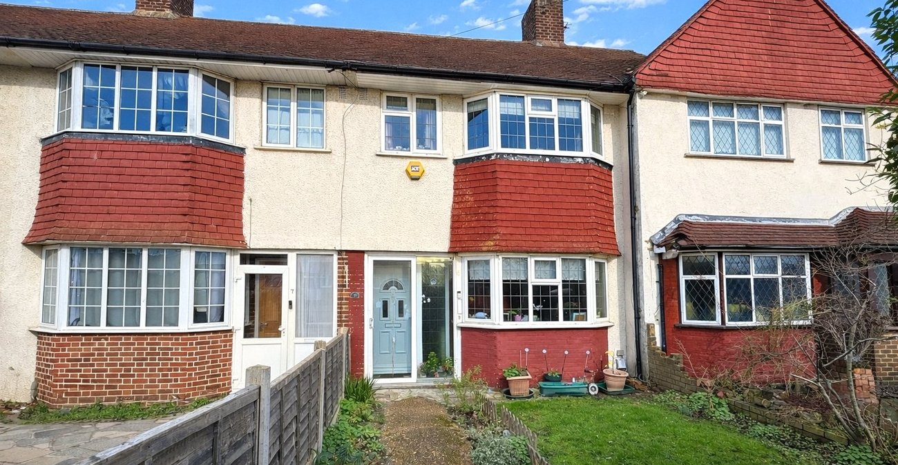 3 bedroom house for sale in London | Robinson Jackson