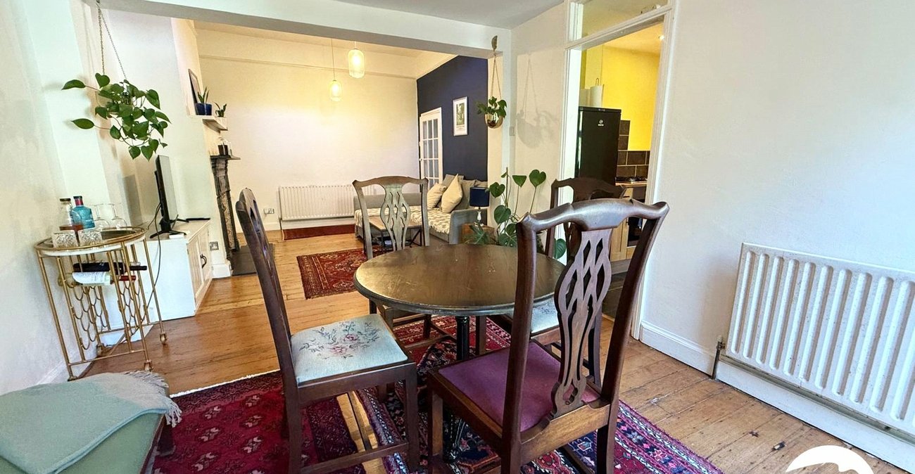 1 bedroom property for sale in London | Robinson Jackson