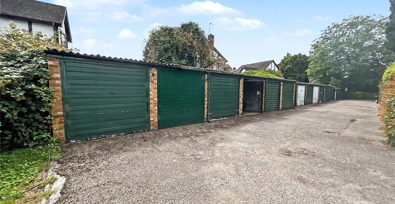 2 bedroom property for sale in Sidcup | Robinson Jackson