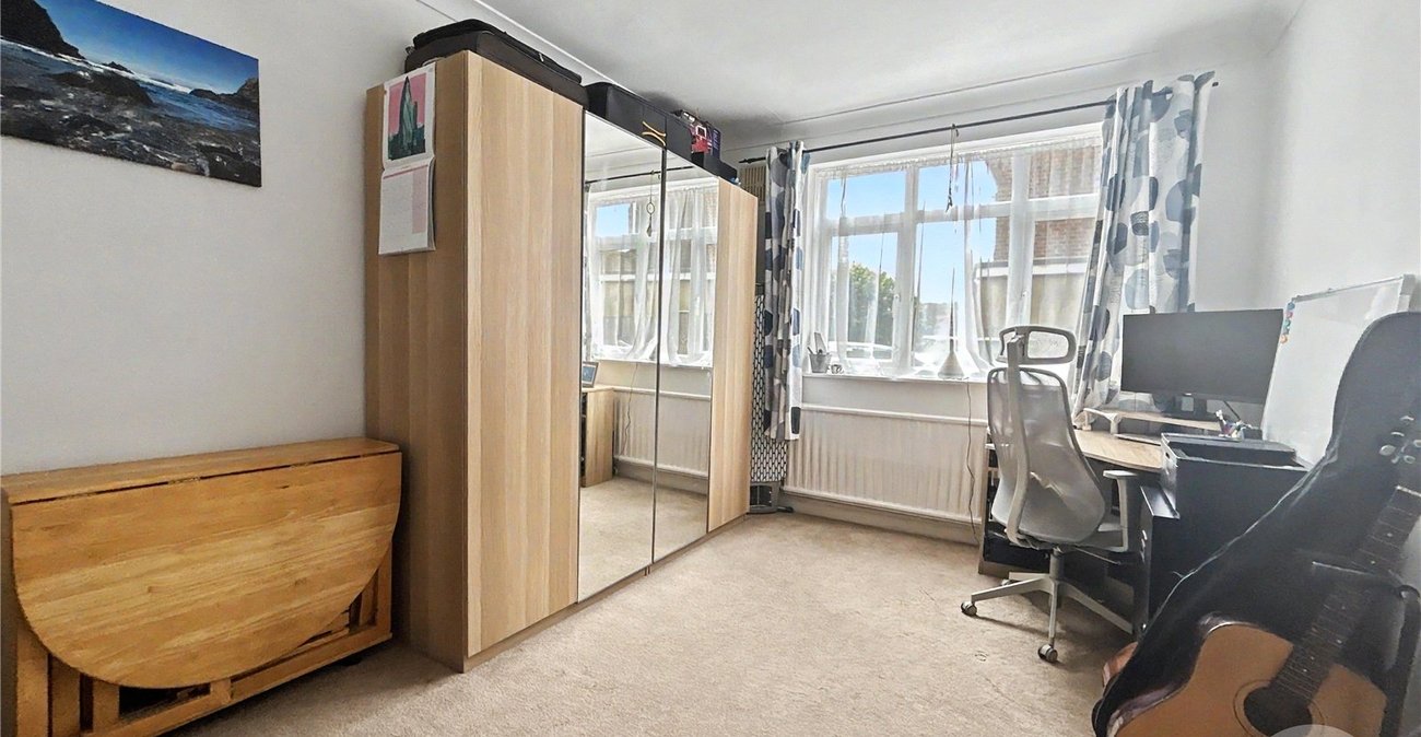 2 bedroom property for sale in Sidcup | Robinson Jackson