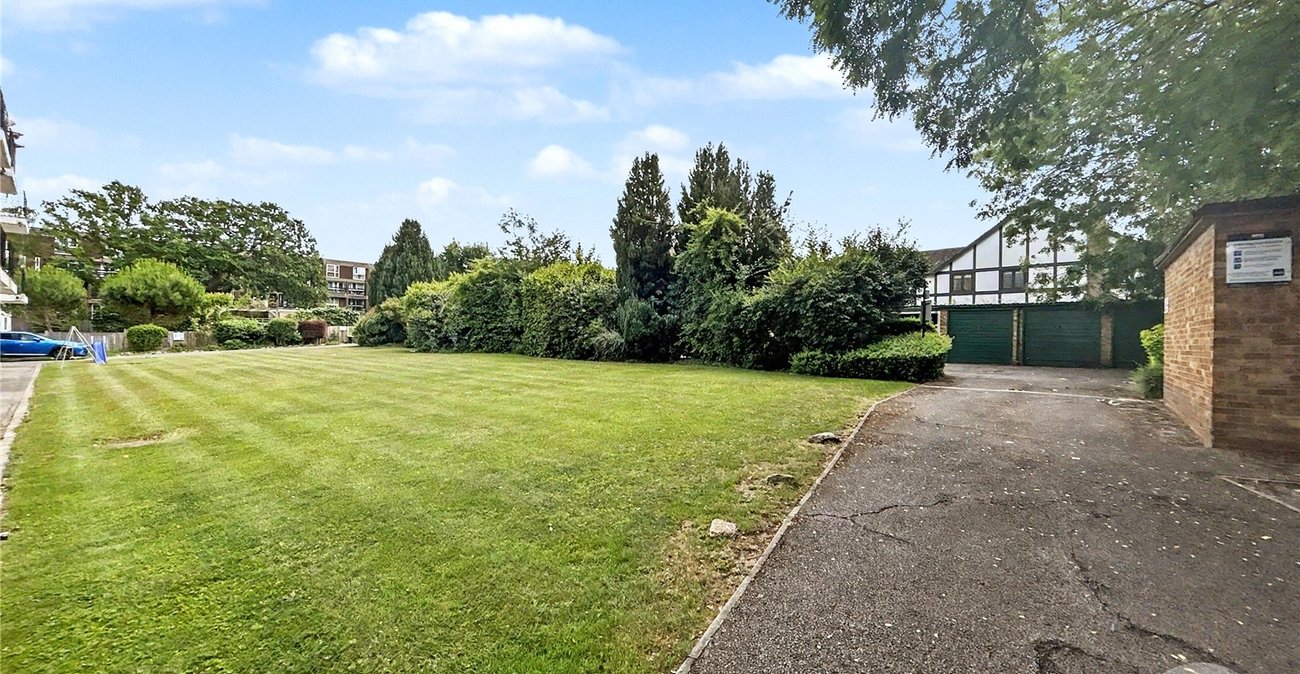 2 bedroom property for sale in Sidcup | Robinson Jackson