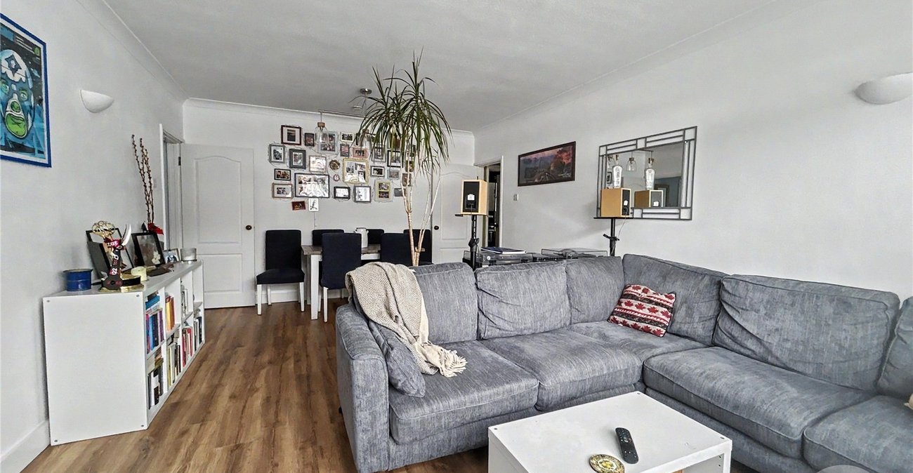2 bedroom property for sale in Sidcup | Robinson Jackson