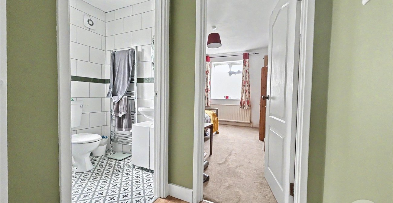 2 bedroom property for sale in Sidcup | Robinson Jackson