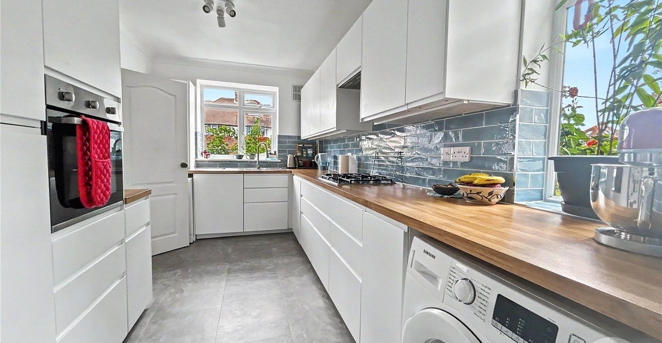 2 bedroom property for sale in Sidcup | Robinson Jackson