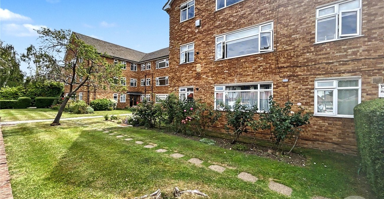 2 bedroom property for sale in Sidcup | Robinson Jackson