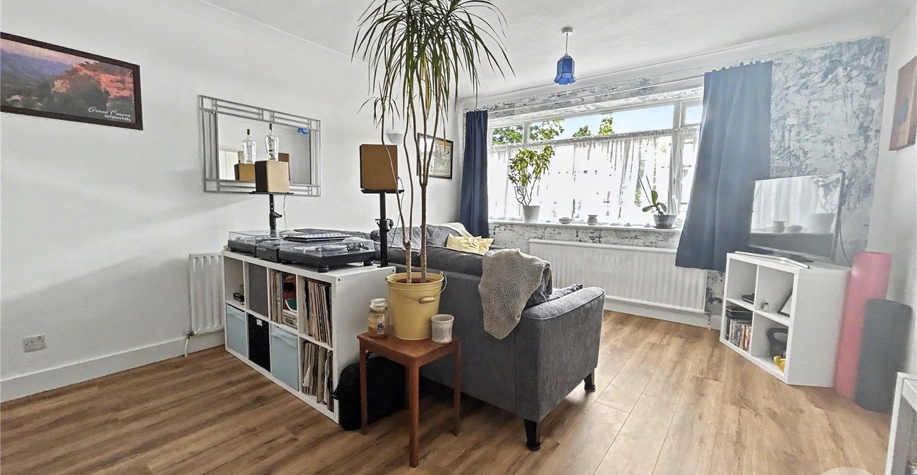 2 bedroom property for sale in Sidcup | Robinson Jackson