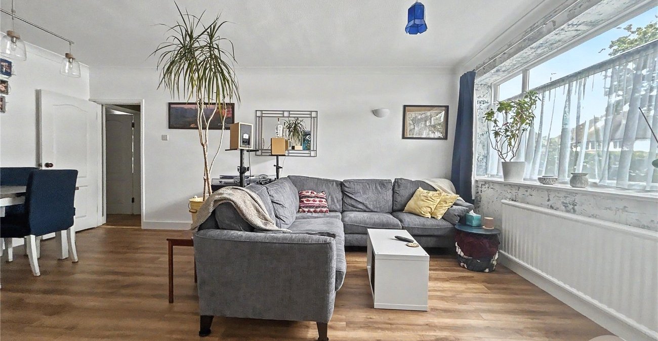 2 bedroom property for sale in Sidcup | Robinson Jackson