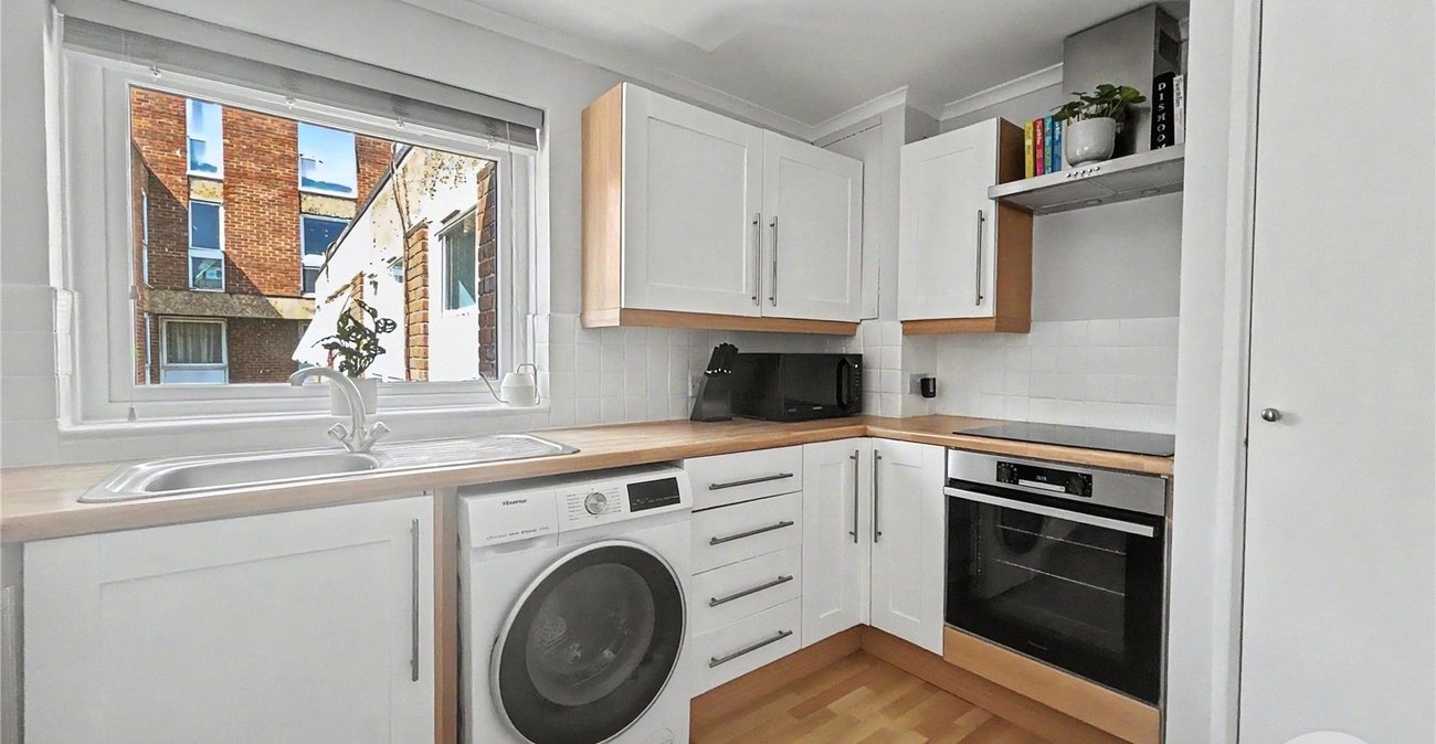 1 bedroom property for sale in Sidcup | Robinson Jackson