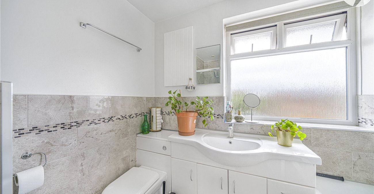 3 bedroom house for sale in Dartford | Robinson Jackson