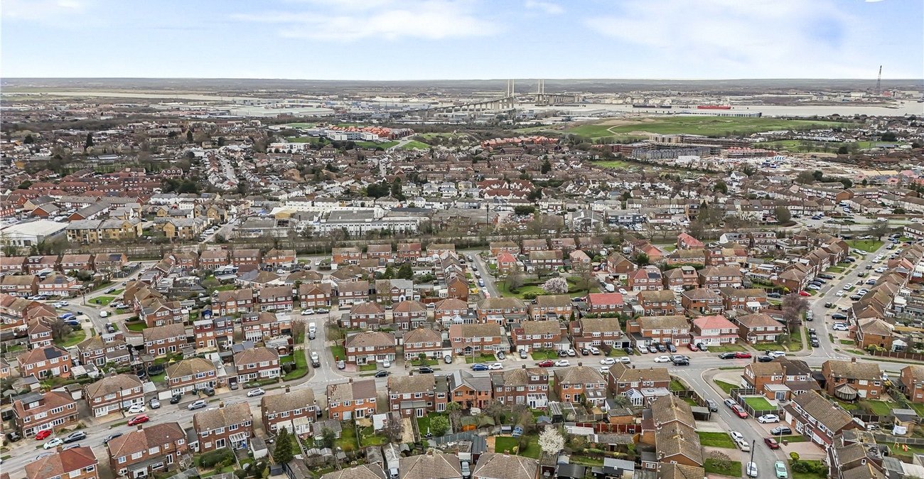 3 bedroom house for sale in Dartford | Robinson Jackson