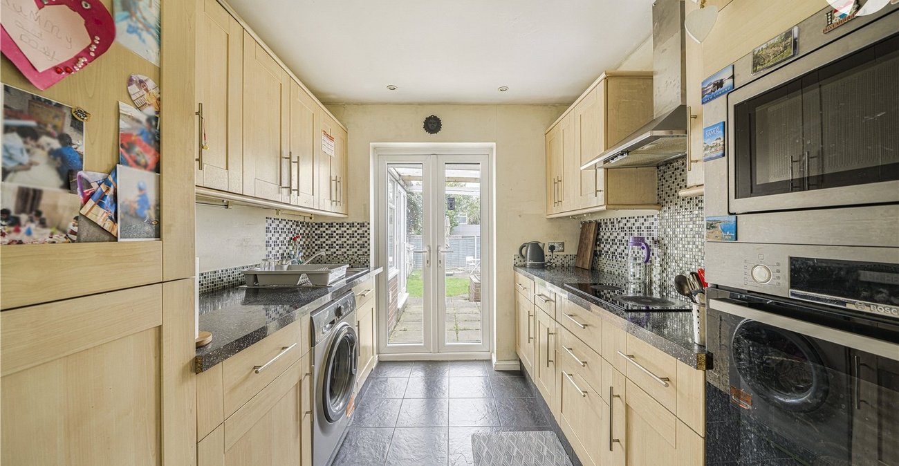 3 bedroom house for sale in Dartford | Robinson Jackson