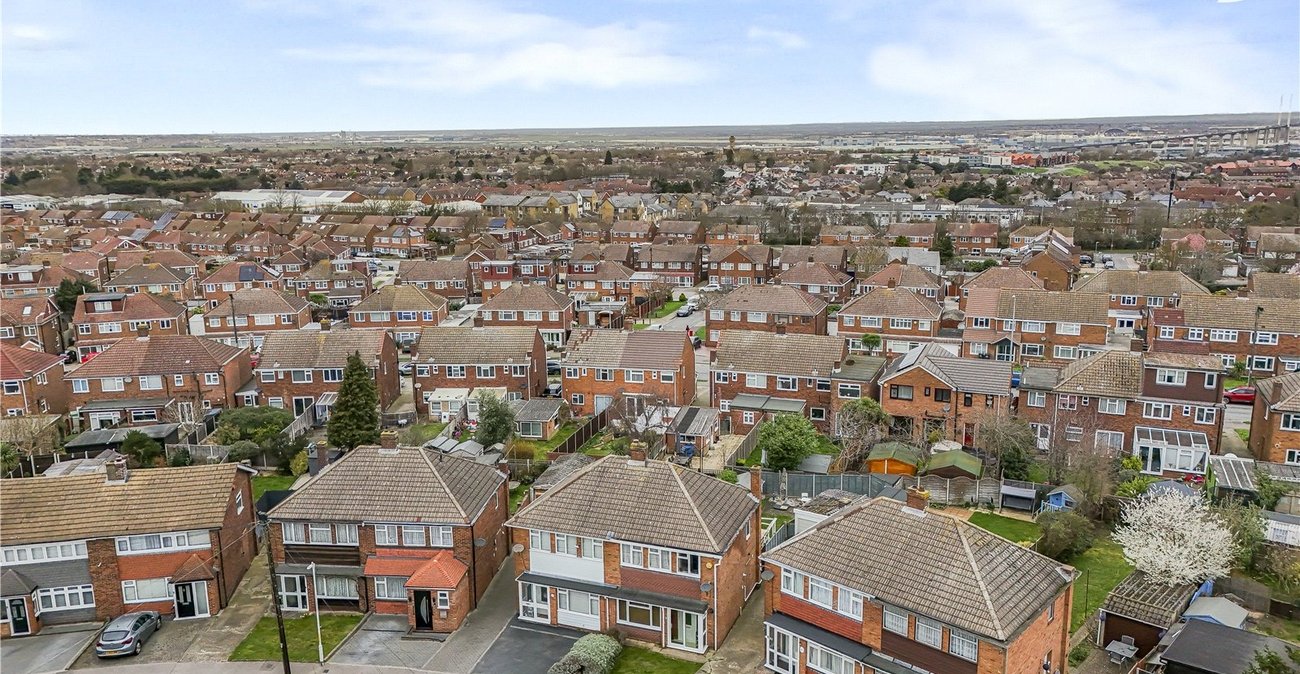 3 bedroom house for sale in Dartford | Robinson Jackson