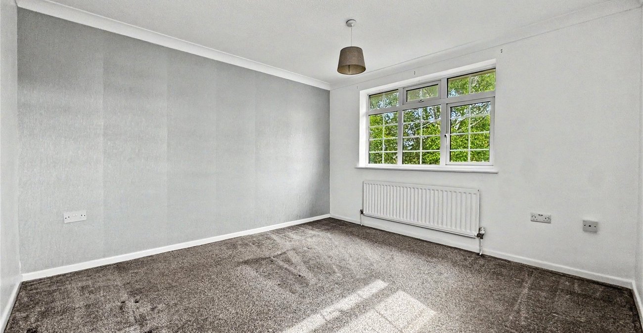 4 bedroom property for sale in Rainham | Robinson Michael & Jackson